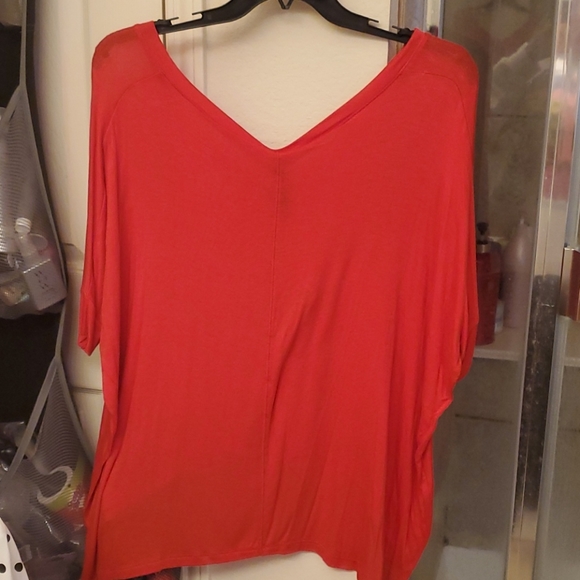 Top - Picture 2 of 4